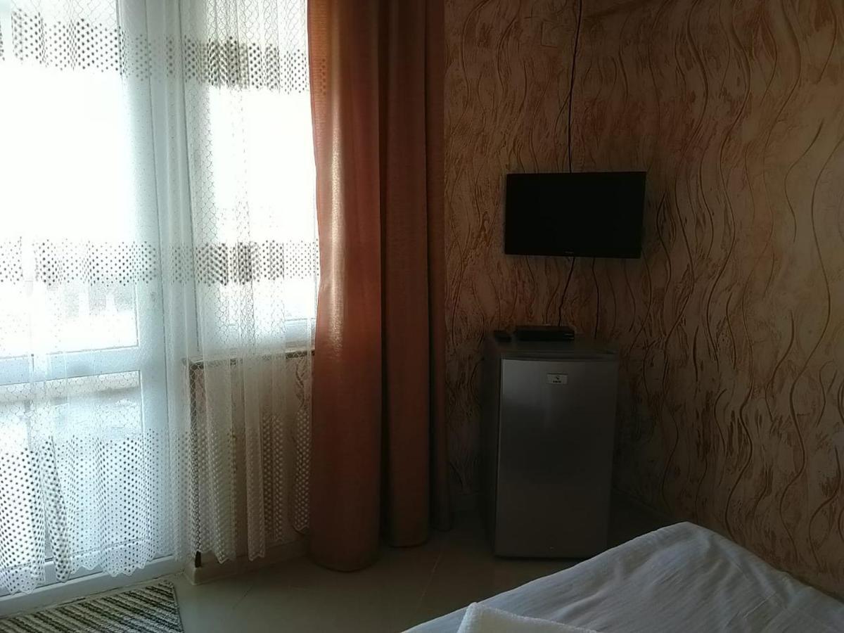 Geno Guest House Kvariati Esterno foto